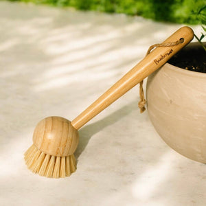 Bamboo dish brush with a long handle and sisal bristles. Compostable! 