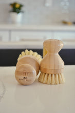 Load image into Gallery viewer, Modular Sisal Hand Brush with Replaceable Head
